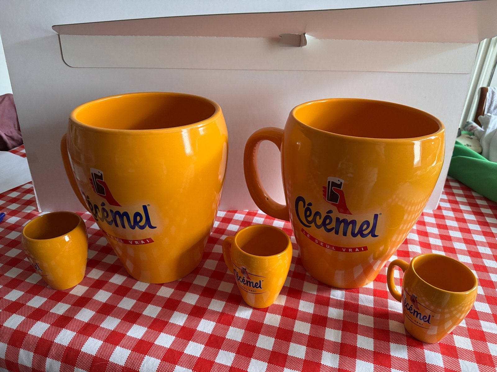 Cécémel tassen XXL te koop 2 stuks, Enlèvement, Comme neuf, Pichet
