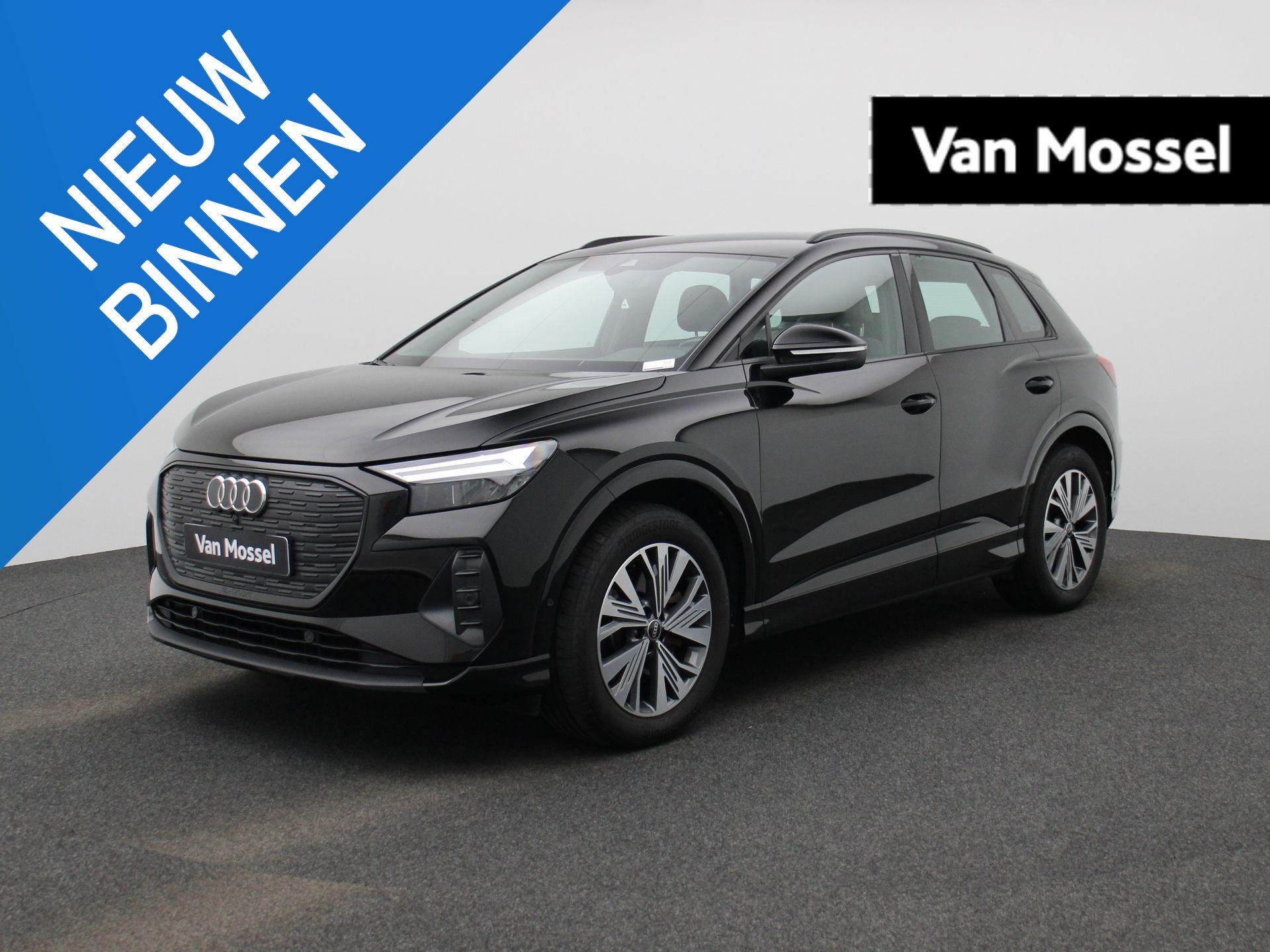 Audi Q4 e-tron 40 Advanced, Automaat, Zwart, 82 kWh, Zwart