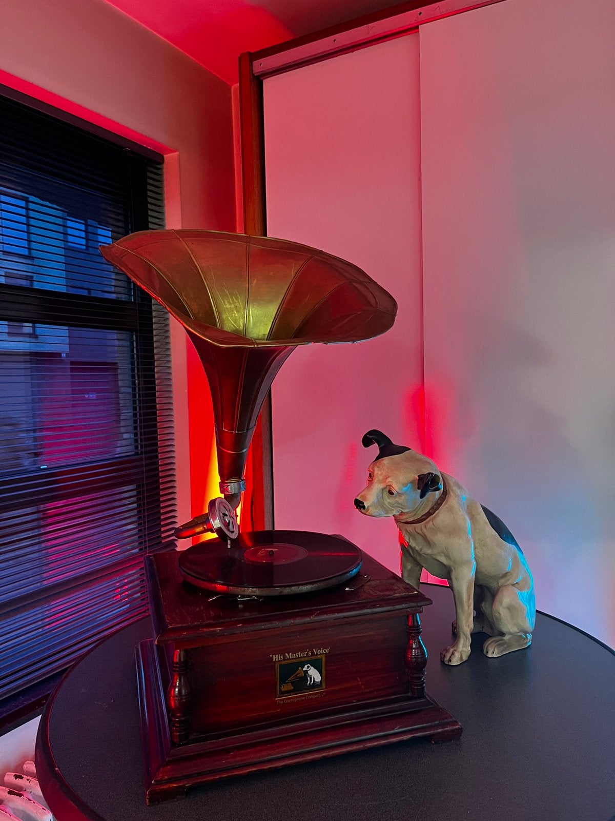 Grammofoon "His Master's Voice" HMV + Iconische Nipper Hond, Antiek en Kunst, Ophalen