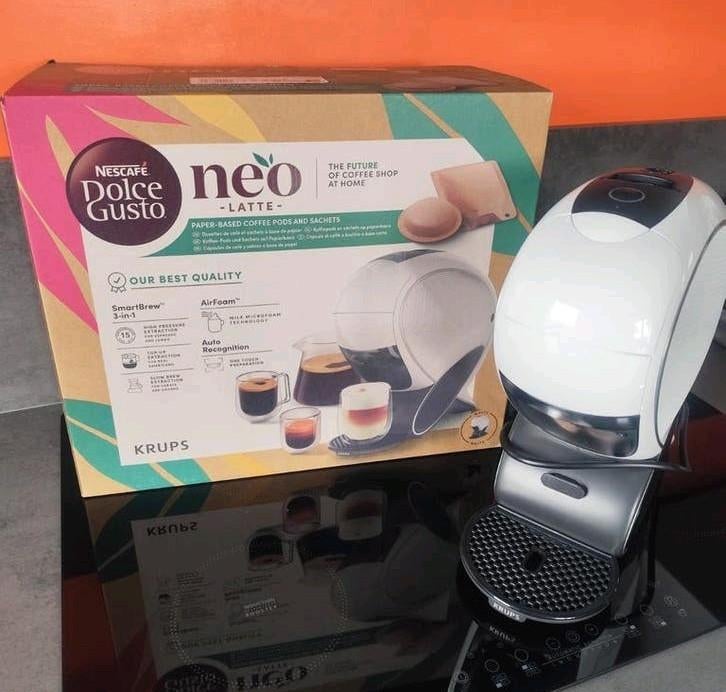 Néo Latte Dolce Gusto. Envoi possible. Voir annonce., Réservoir d'eau amovible, Enlèvement ou Envoi, Combiné, Dosettes et capsules de café