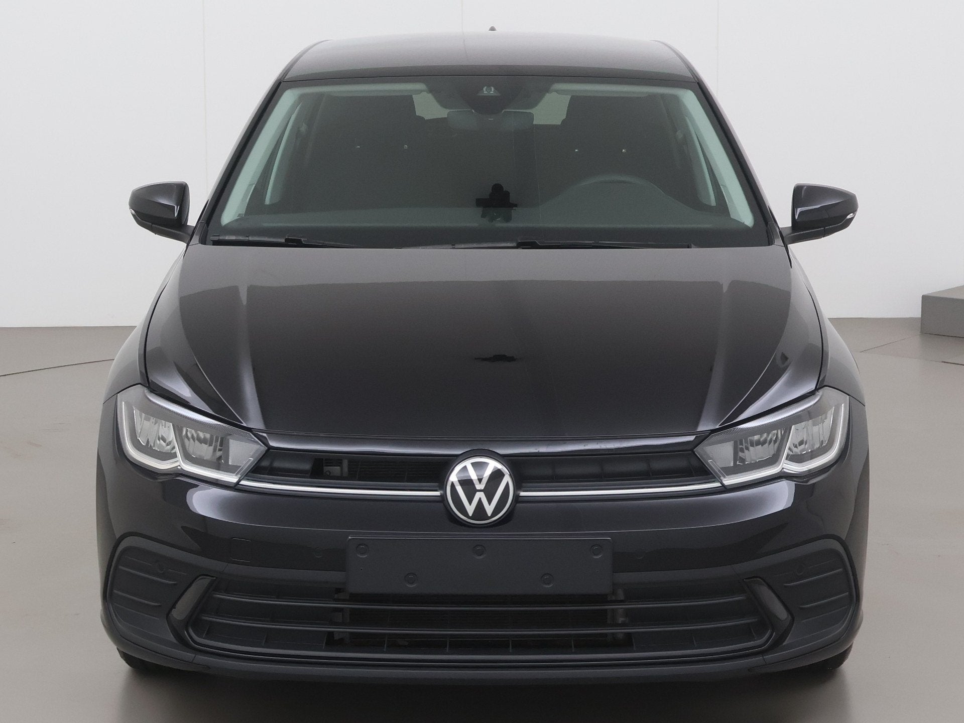 Volkswagen Polo TSI life 95 AT, Automaat, Elektrische buitenspiegels, Zwart, Bedrijf