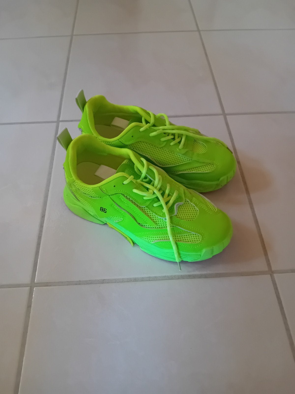 damesschoenen, Enlèvement