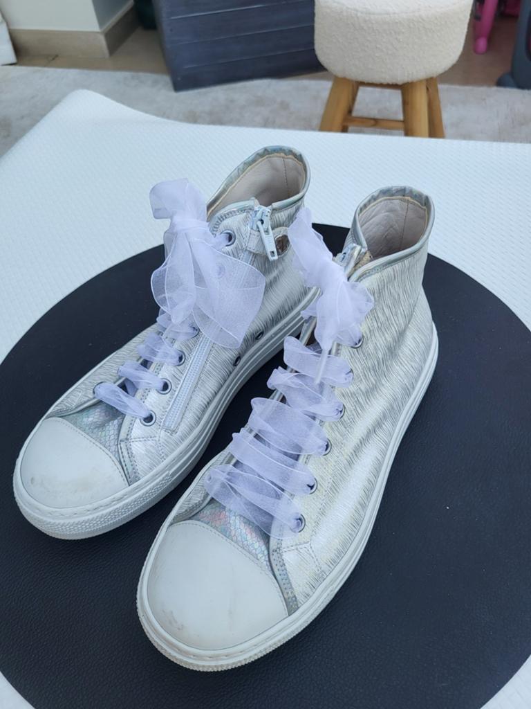 Meisjes sneakers maat 35 zecchino d'oro, Ophalen