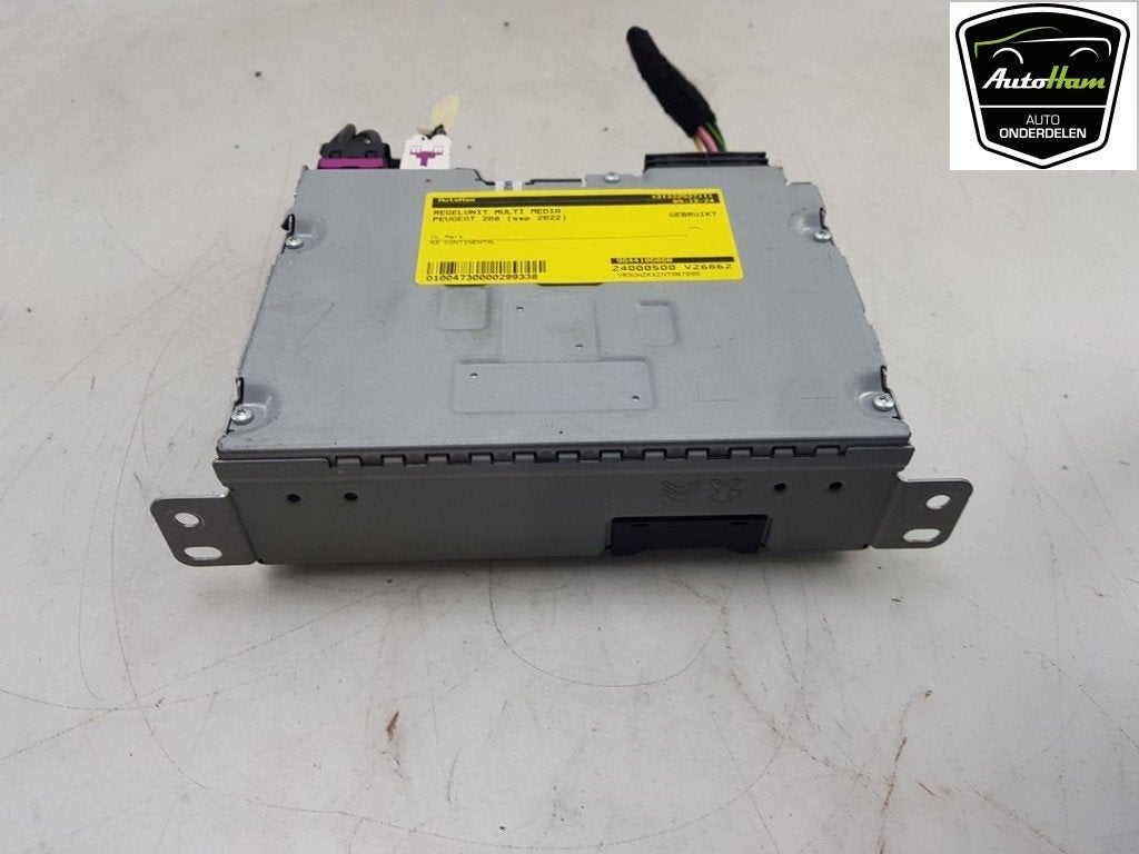 ORDINATEUR MULTIMEDIA Peugeot 208 II (UB / UH / UP), Autos : Pièces & Accessoires, Utilisé, Peugeot