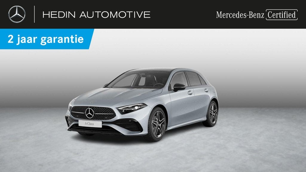 Mercedes-Benz A-klasse 180 Hatchback AMG Line | Panoramisch, Auto's, Mercedes-Benz, Gebruikt, 4 cilinders, 136 pk, 5 zetels