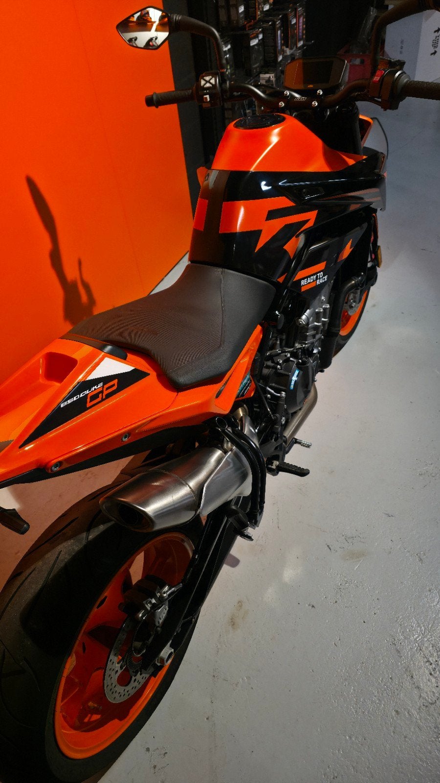KTM 890 Duke GP, Motoren, Occasion, KTM, Info@dam-racing.be, Bedrijf