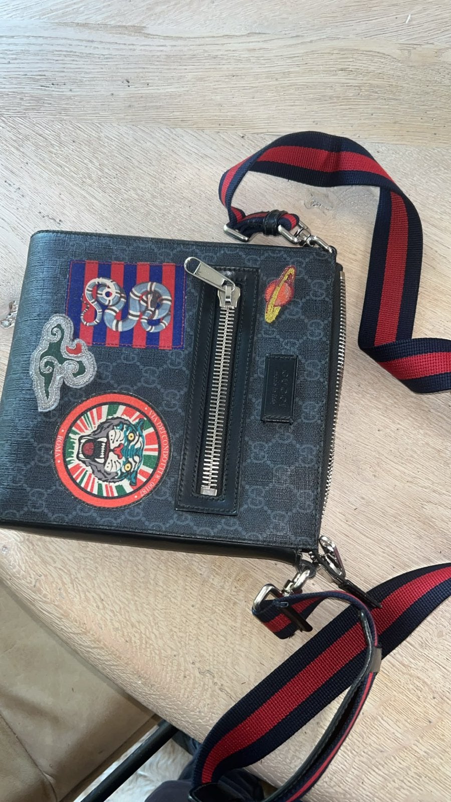 Gucci tasje, Handtassen en Accessoires, Ophalen of Verzenden, Zo goed als nieuw