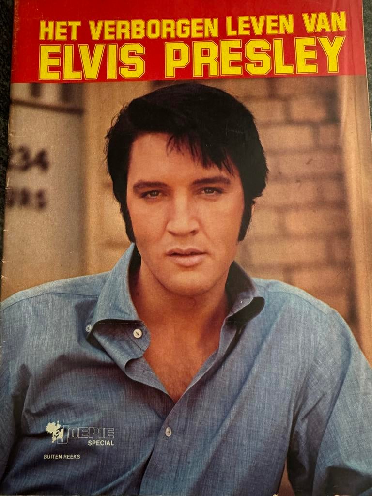 Het verborgen leven van Elvis Presley, Verzamelen, Foto's en Prenten, Verzenden, 1960 tot 1980, Gebruikt, Overige onderwerpen
