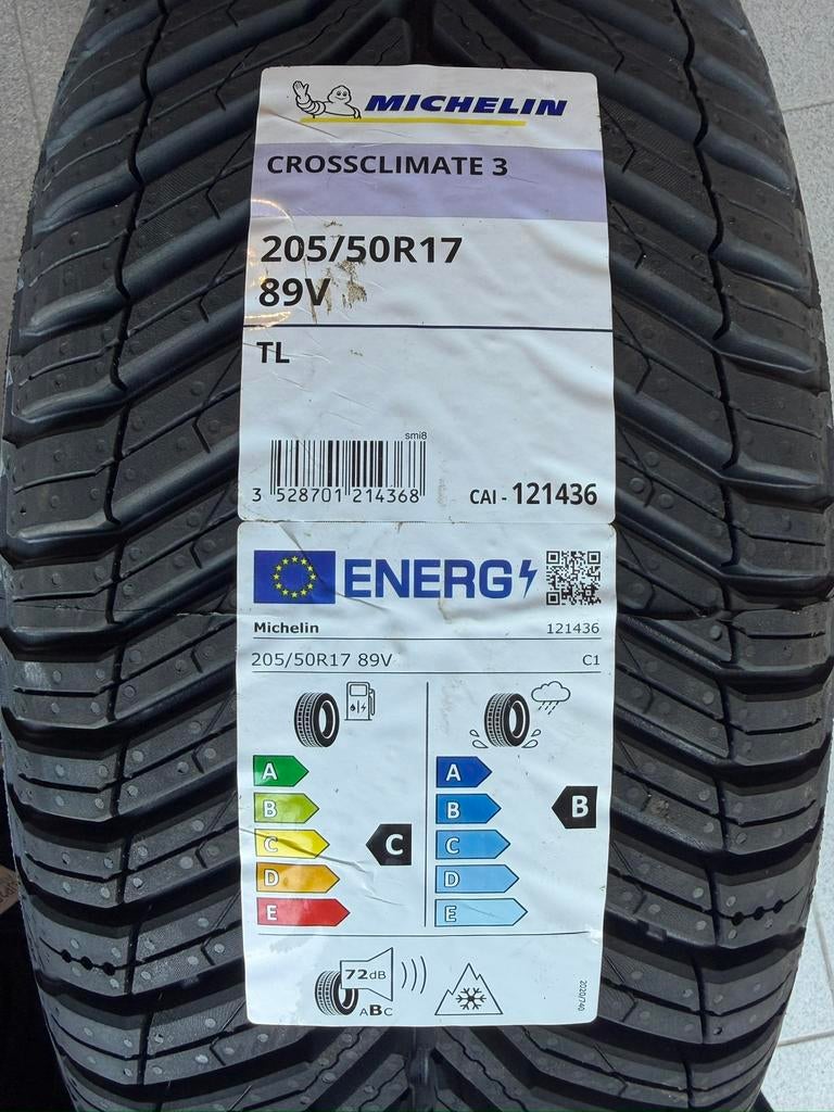 4 nieuwe Michelin 205 50 R17 89V-banden, Ophalen, Band(en)