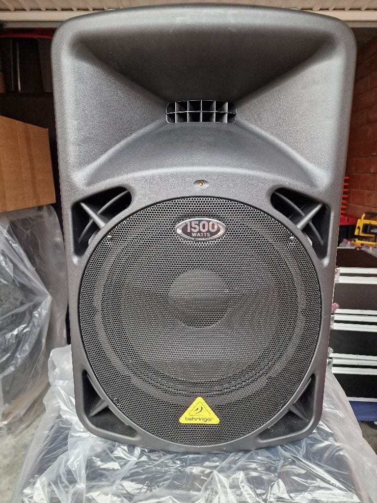 Behringer actieve boxen, Enlèvement, Comme neuf, Subwoofer