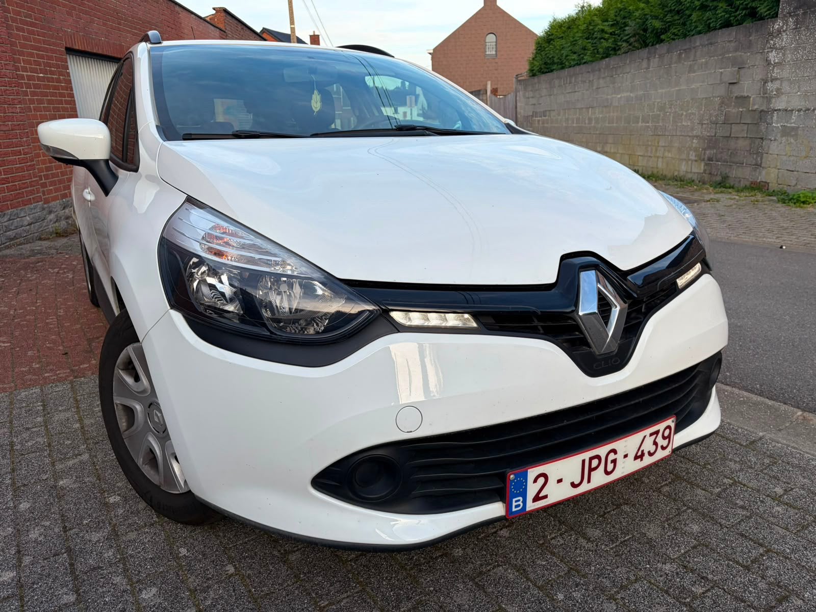 Renault Clio 12i 73cv Breaks an2016 Euro6b 104mkm 1er prop, Autos, Achat, Euro 6, Boîte manuelle, Noir