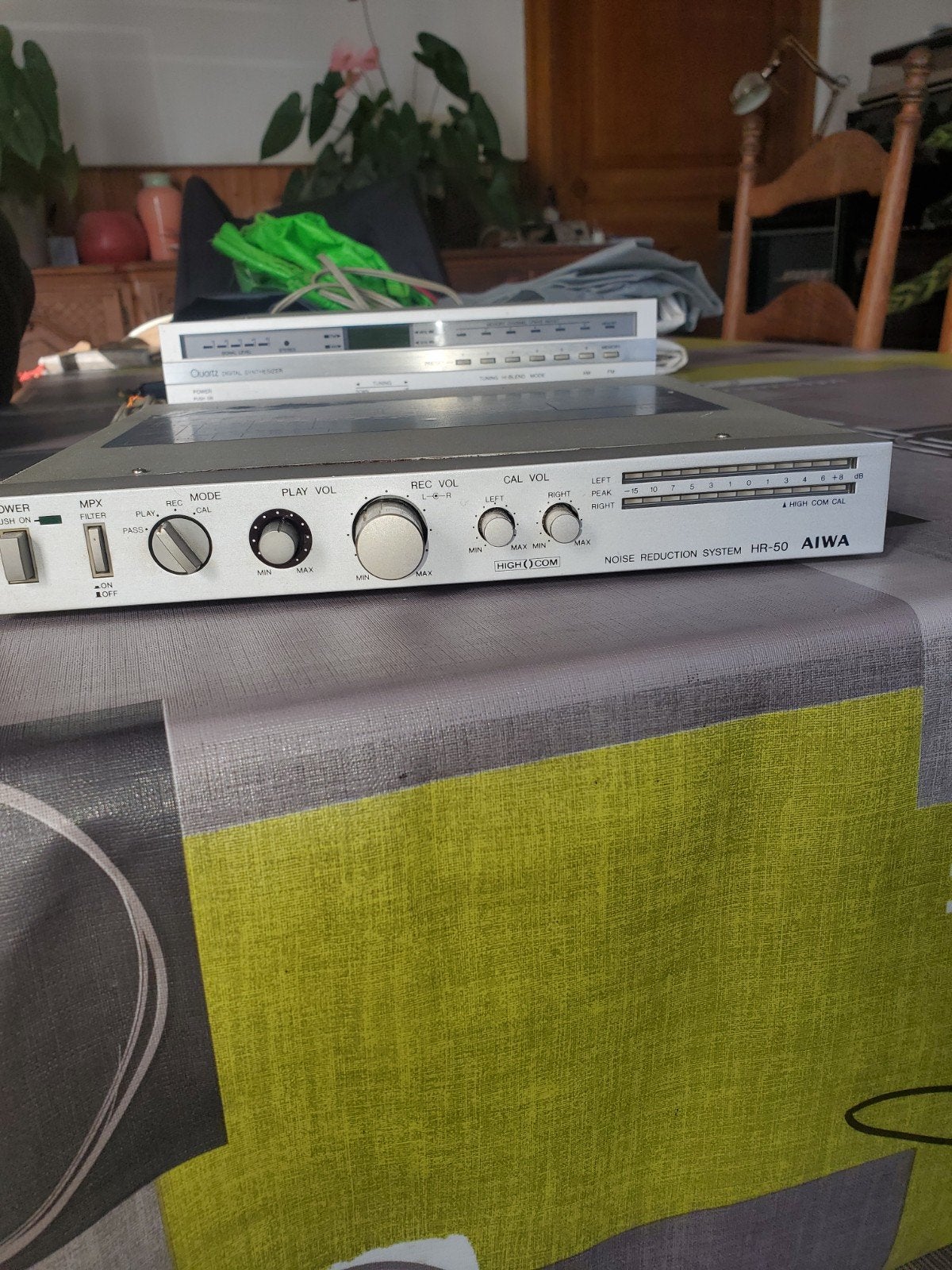 Aiwa HR 50, Noise reduction system, Verzenden