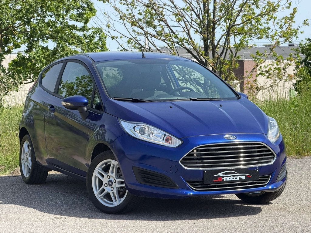 Ford Fiesta 1,25i • EURO 6B • GARANTIE 1AN (bj 2015), Auto's, Ford, Voorwielaandrijving, Stof, Gebruikt, 4 cilinders