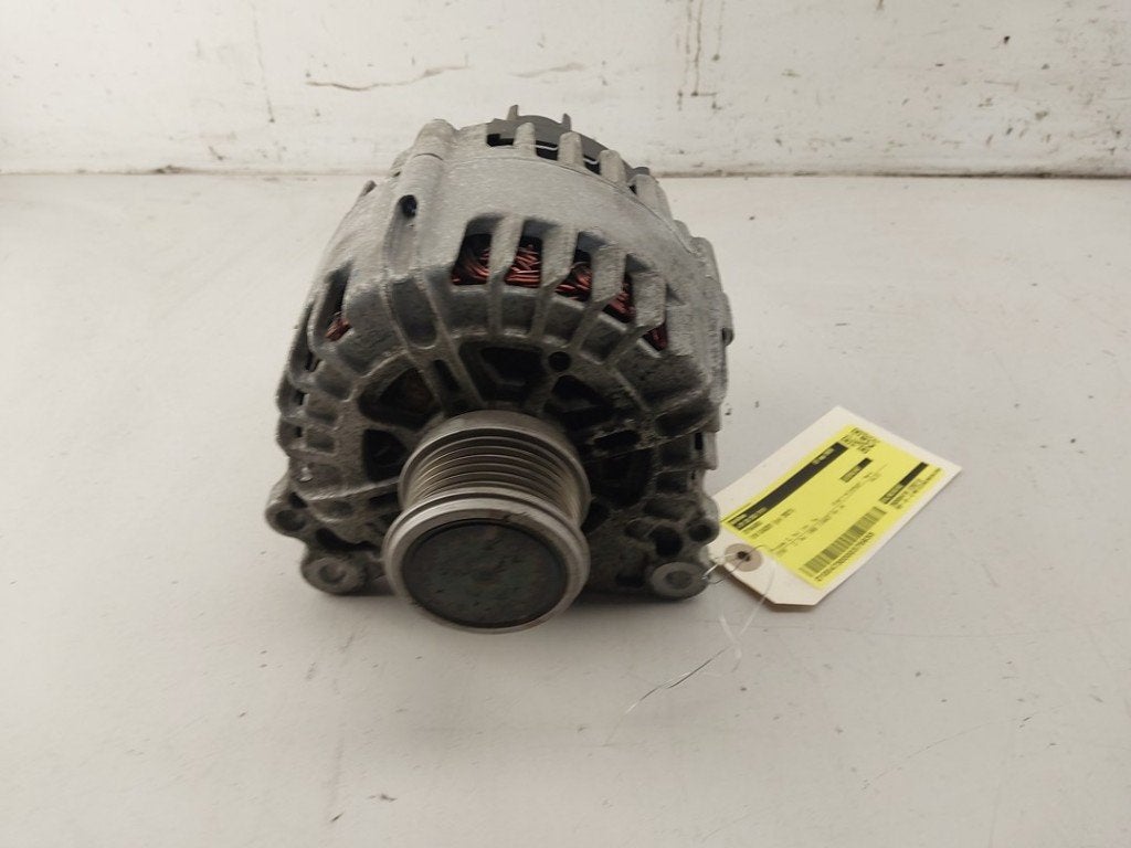 DYNAMO Caddy Cargo V (SBA / SBH) (|05L903026C|05L903026CX|), Gebruikt, Volkswagen, Valeo, 100, rue de Courcelles
75017  Paris, FR