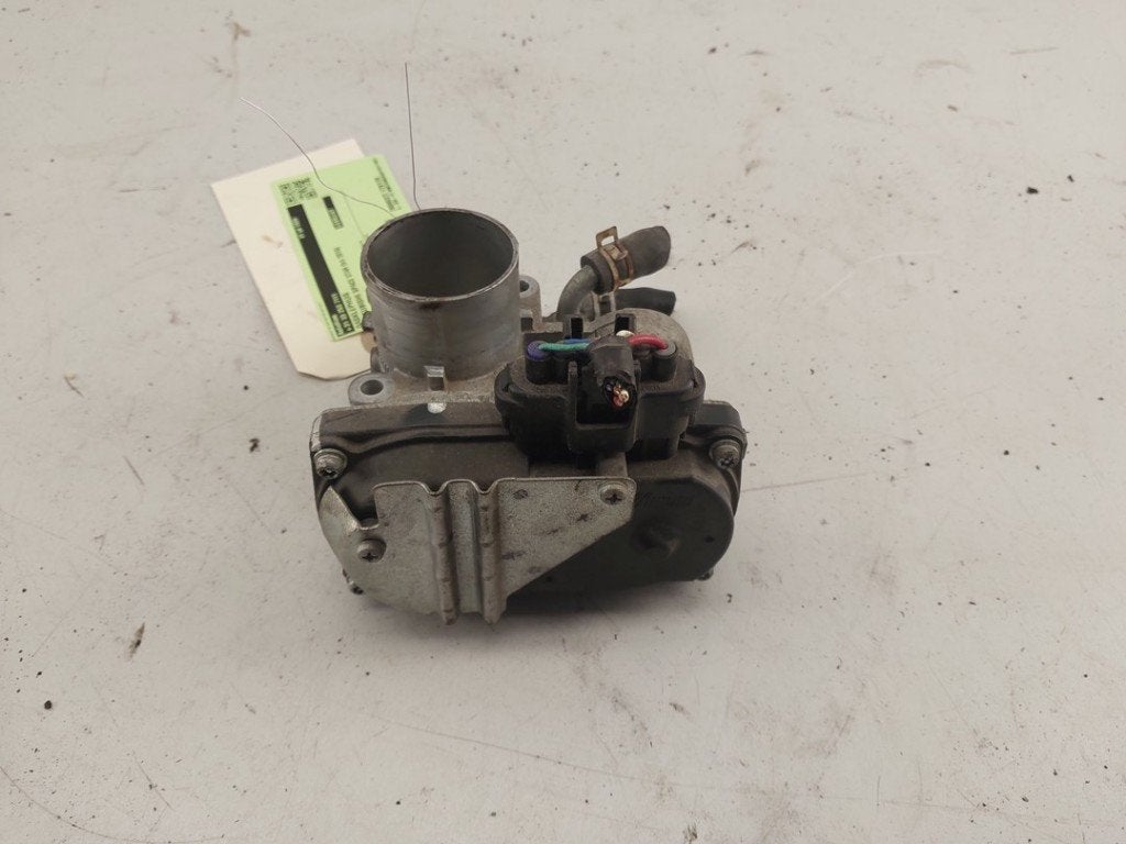 BOITIER PAPILLON Space Star (A0) (|49177433|1450A192|), Info@mitsubishi-motors.de, MITSUBISHI, Utilisé, Mitsubishi