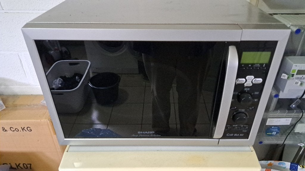 combi oven merk Sharp in perfecte staat, Enlèvement, Utilisé, Air chaud, Four combiné
