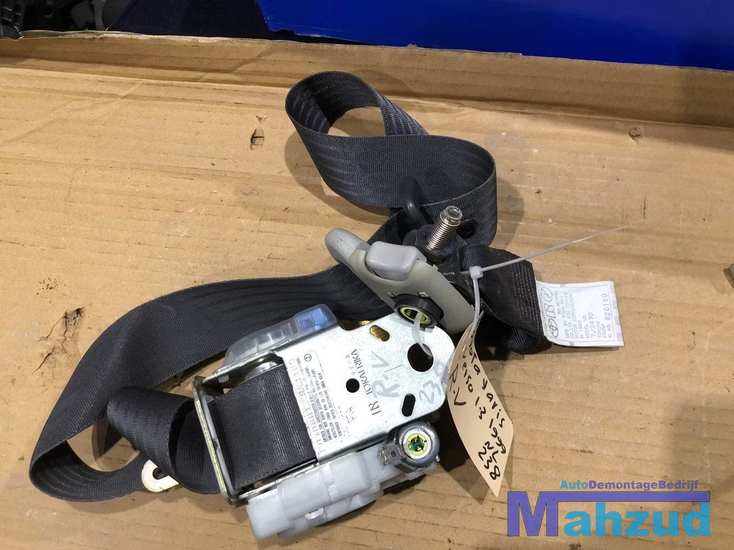 Toyota Yaris VERSO rechts voor gordel spanner 467053, Auto-onderdelen, Info@toyota.co.jp, Gebruikt, Toyota Motor Corporation, Toyota-Cho 1
471-8571  Toyota City