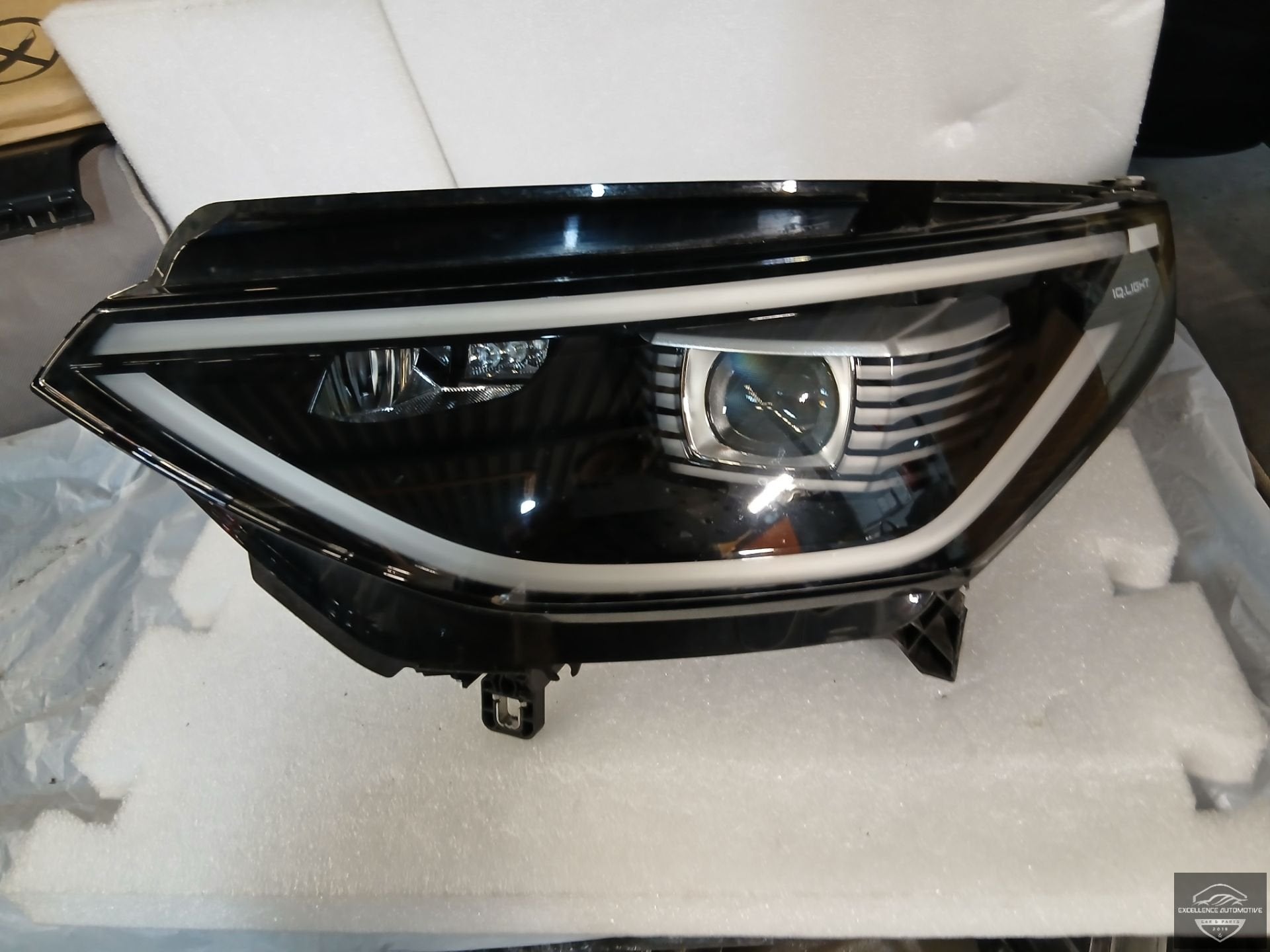 VW ID Buzz 2022+ IQ Light LED Koplamp Links 1T3941035B, Volkswagen, Volkswagen AG, Vw@volkswagen.de, Utilisé
