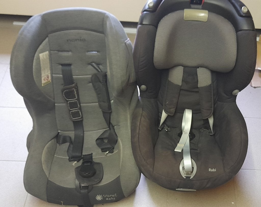 2 autostoelen te geef, Enfants & Bébés, Ceinture de sécurité, Enlèvement, Utilisé, 9 à 18 kg