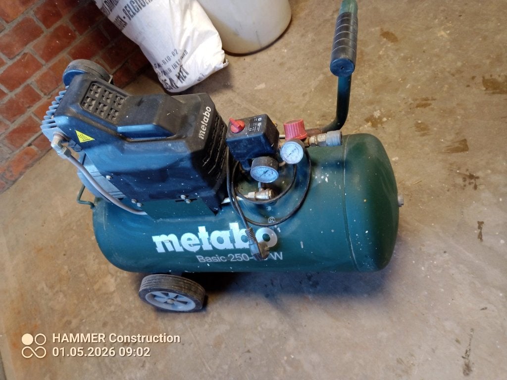 compressor, Doe-het-zelf en Bouw, 25 tot 100 liter, Ophalen, Gebruikt, Minder dan 200 liter/min