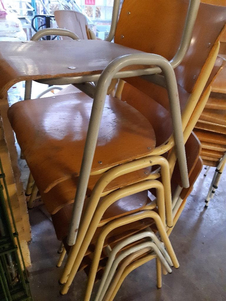 Chaises vintage ecole, Enlèvement