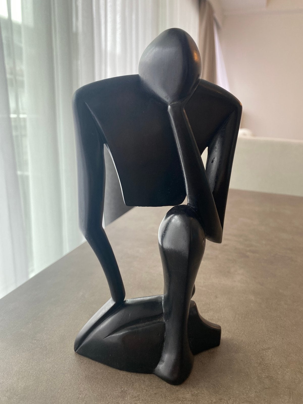 Statue artisanale en bois – Le Penseur – 20 cm, Enlèvement