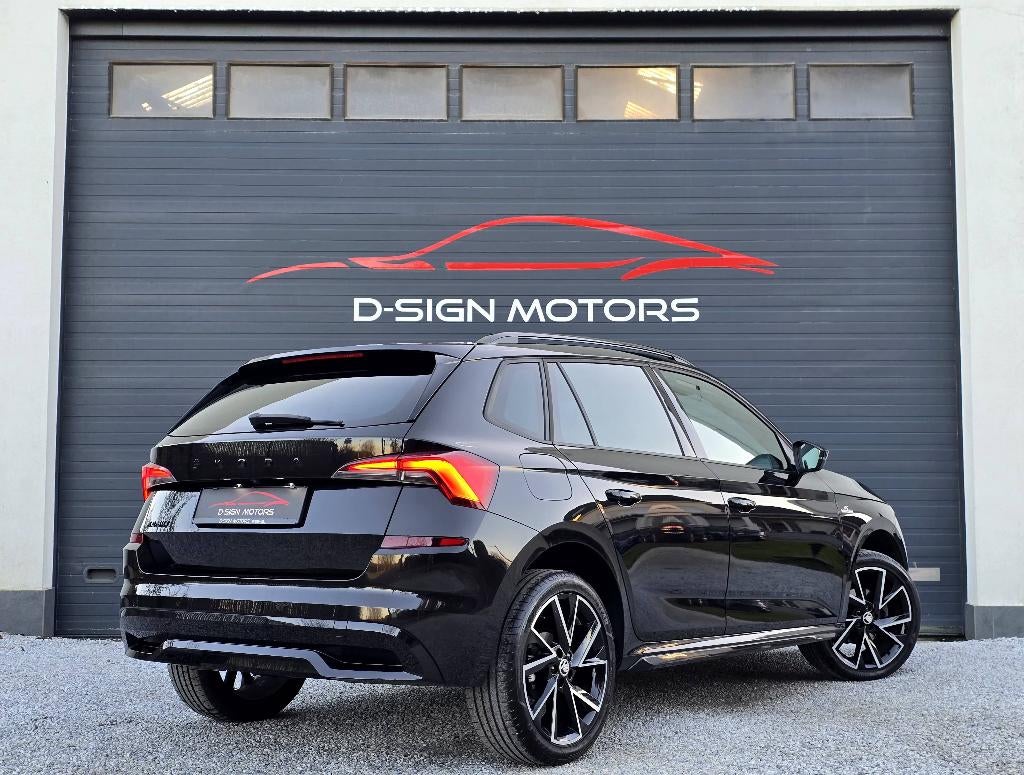 SKODA KAMIQ 1.5 TSI DSG (150pk) MONTE CARLO 2022 34.447km !!, Auto's, Skoda, Stof, 1498 cc, 4 cilinders, Zwart