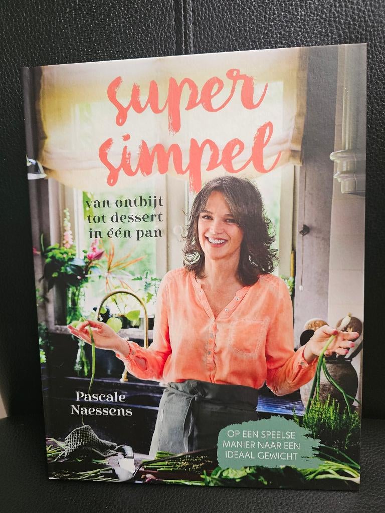 Super simpel -  Pascale Naessens - 9789401413763, Boeken, Kookboeken, Hoofdgerechten, Verzenden, Pascale Naessens, Nieuw