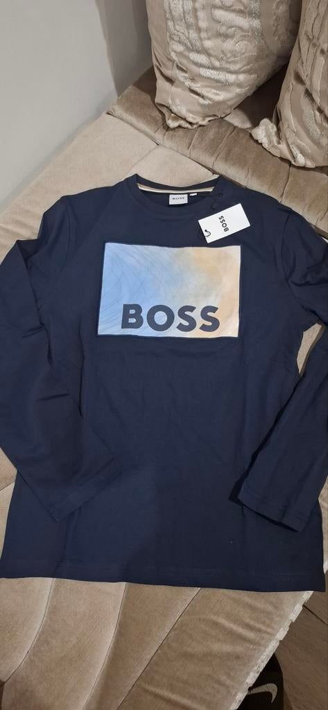 T-shirts Boss à manches longues, Enfants & Bébés, Vêtements enfant | Taille 134, Neuf, Garçon, Enlèvement ou Envoi, Pull ou Veste