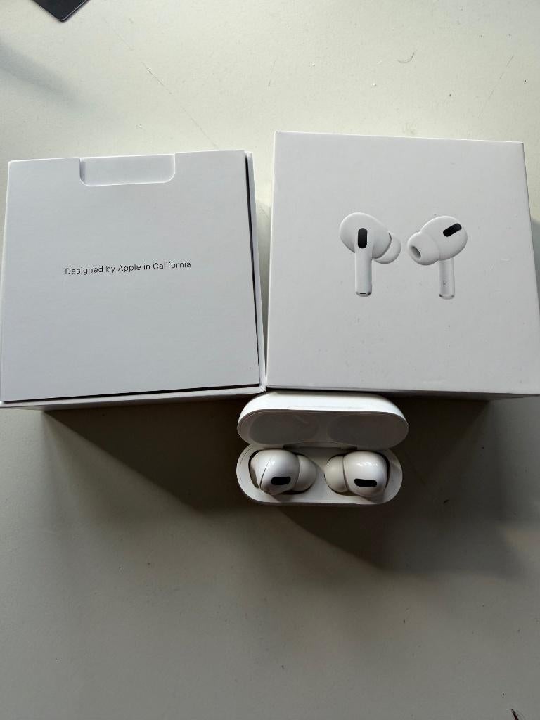 airpods pro 1, Telecommunicatie, Gebruikt, In gehoorgang (in-ear), Bluetooth, Ophalen of Verzenden