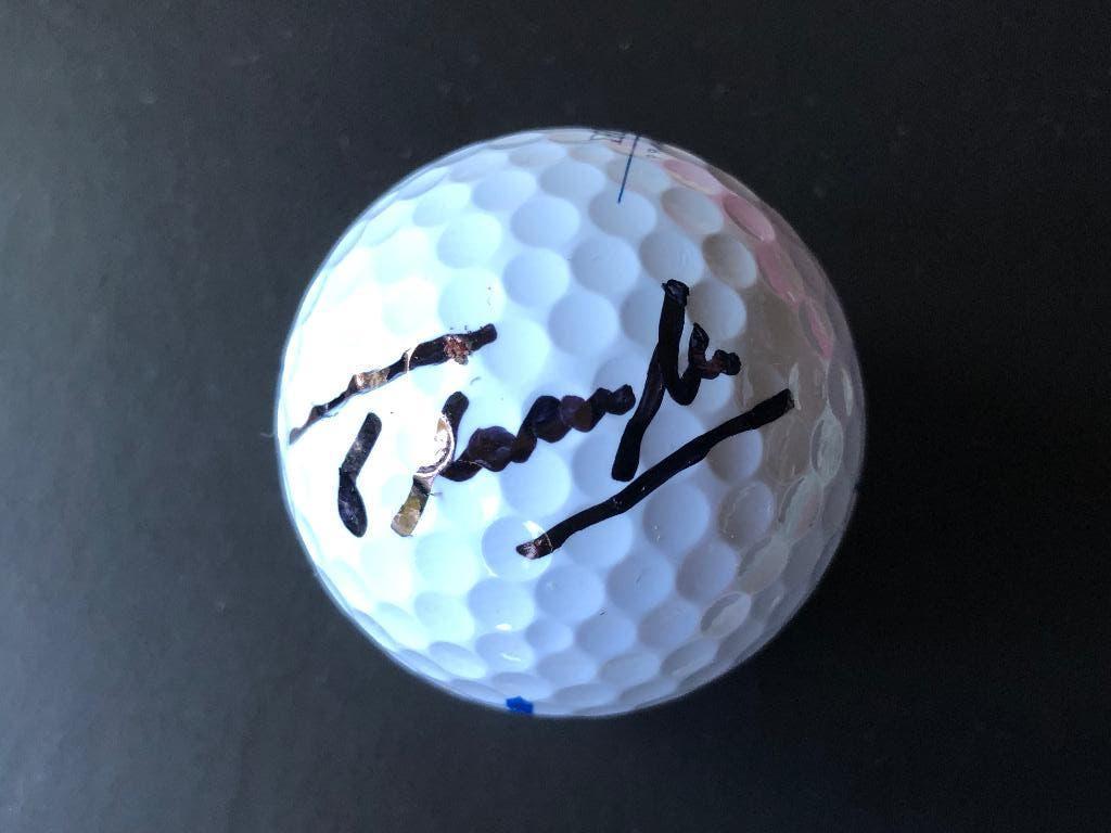Gesigneerde golfbal Thomas Detry, Sport en Fitness, Golf, Ophalen, Nieuw
