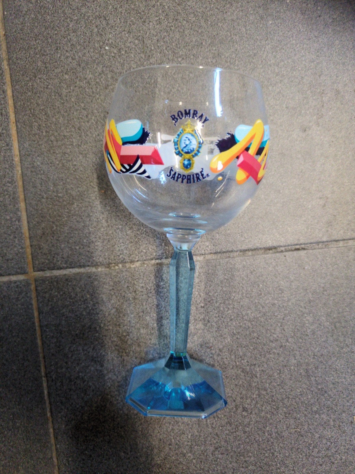 Bombay Sapphire Limited edition, Verzamelen, Ophalen