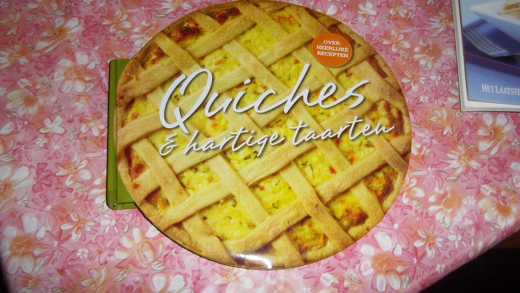 Quiches en Hartige Taarten, Enlèvement ou Envoi, Comme neuf