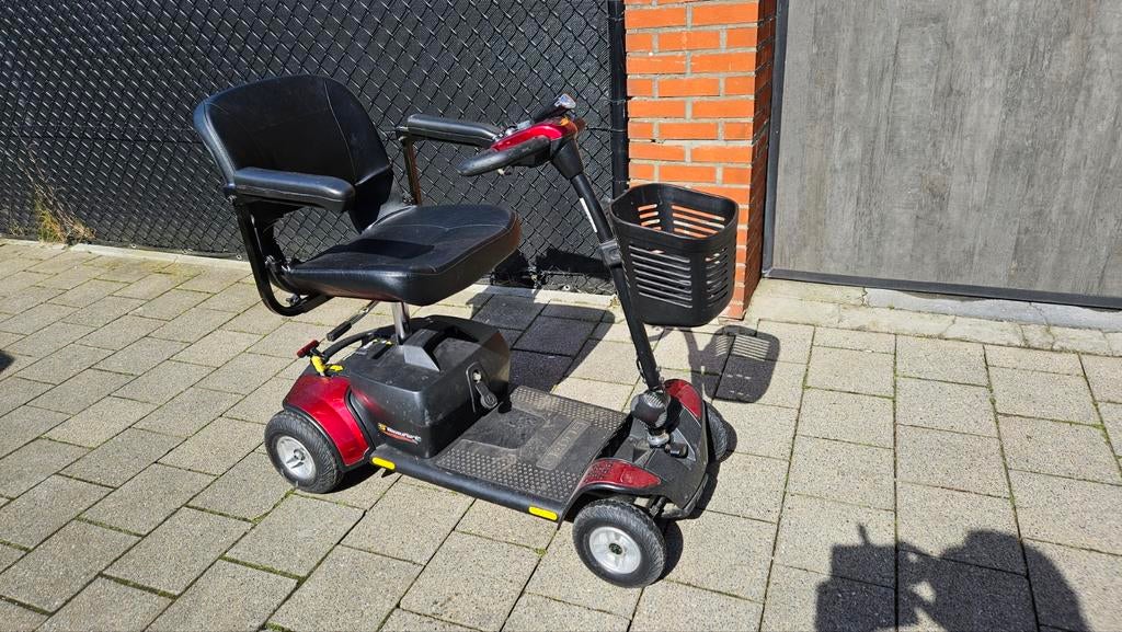 Invalide scootmobiel met splinternieuwe batterijen(demonteer, Ophalen, Inklapbaar, Gebruikt, Elektrische rolstoel