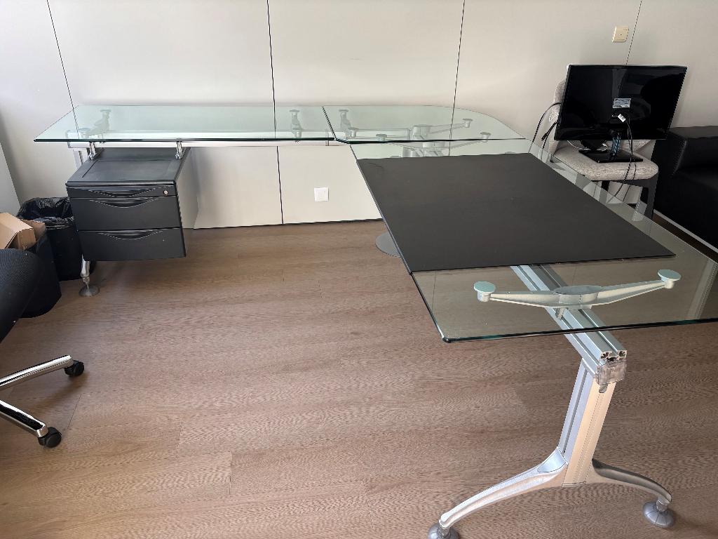 Glazen bureau, Huis en Inrichting, Bureaus, Gebruikt, Glas, Grijs, Opbergruimte, Ophalen