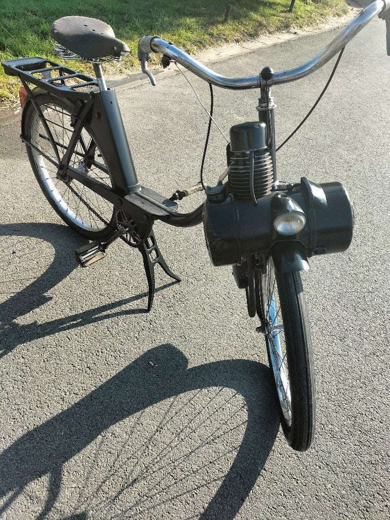 mooie solex 2200 in zeer goede staat, met papieren, Fietsen en Brommers, Ophalen, Zo goed als nieuw, Klasse A (25 km/u), 2200 (Koffertje)