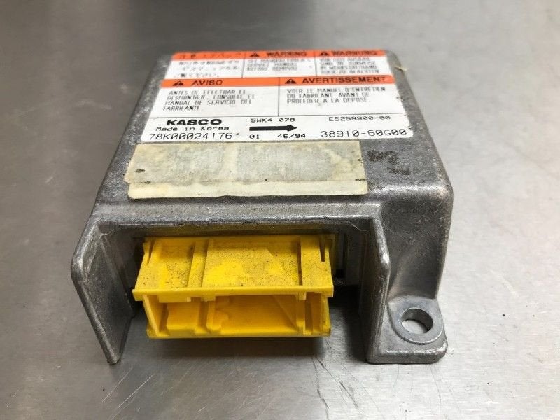 BOITIER AIRBAG Suzuki Baleno (GC / GD) (01-1995/05-2002), Utilisé, Suzuki