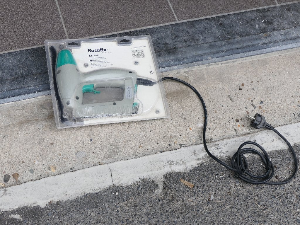 Agrafes électriques, Bricolage & Construction, Enlèvement