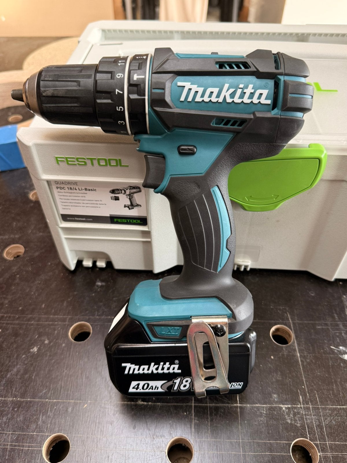 Perceuse-visseuse a percussion Makita DHP482, Bricolage & Construction, Enlèvement, Comme neuf, Perceuse