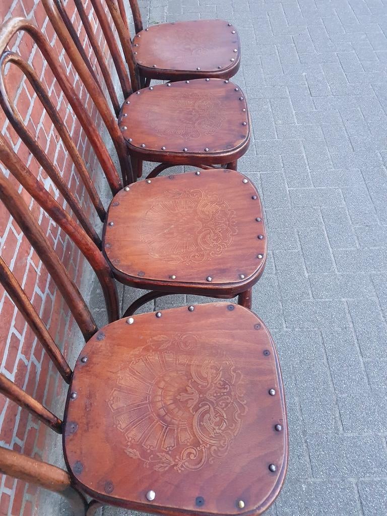 Chaises de bistrot Thonet originales marquées en bas, Enlèvement