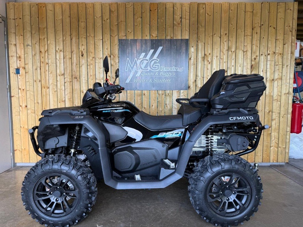 CFMOTO CFORCE 850 Touring Agri, Motos, 2 cylindres, 850 cm³