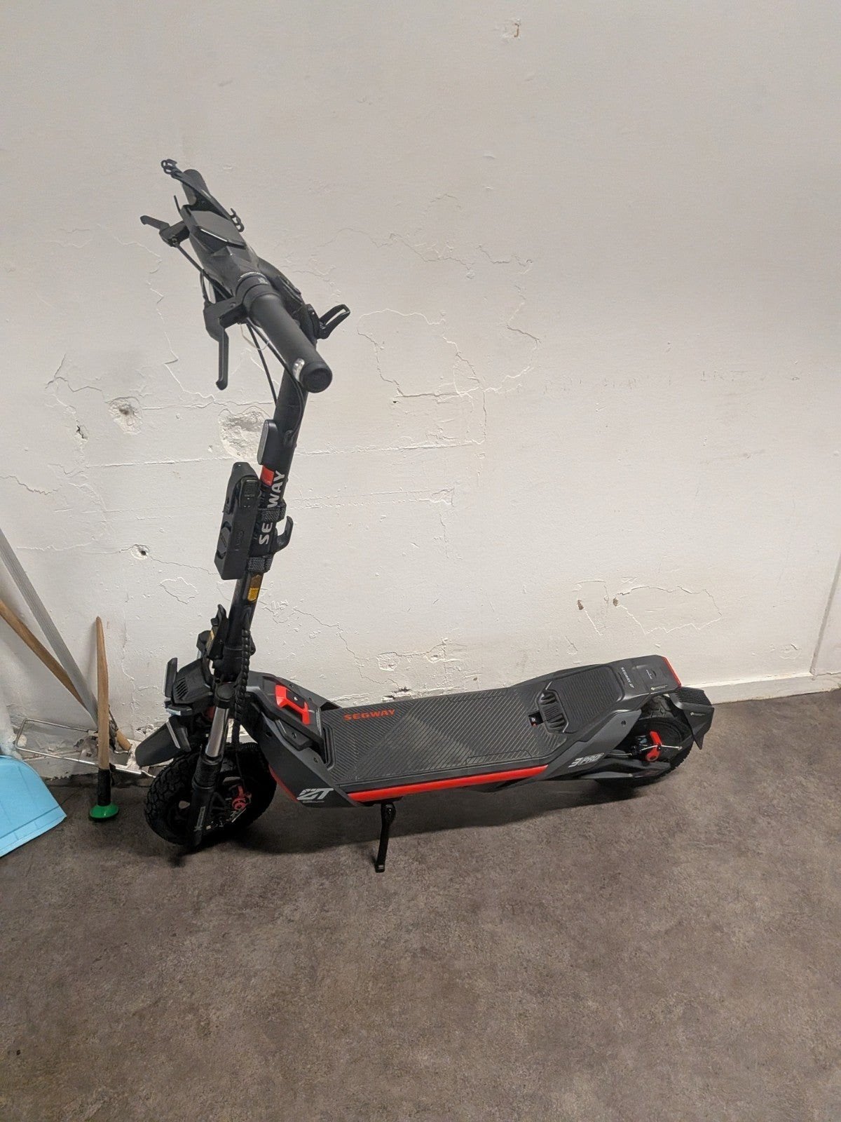 Ninebot KickScooter ZT3 Pro, Fietsen en Brommers, Ophalen of Verzenden, Nieuw, Elektrische step (E-scooter), Segway Ninebot