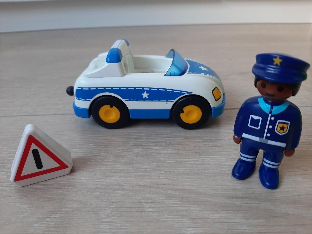 Playmobil 123 politiewagen, Ophalen