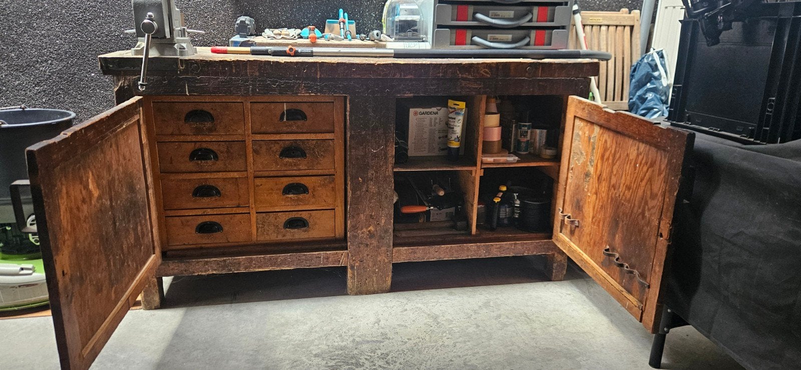 Antieke werkbank, Ophalen