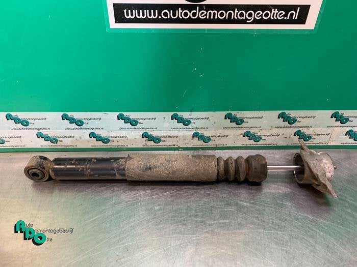 Schokdemper links-achter van een Volkswagen Golf (Golf 04-), Auto-onderdelen, Gebruikt, -, Volkswagen, -