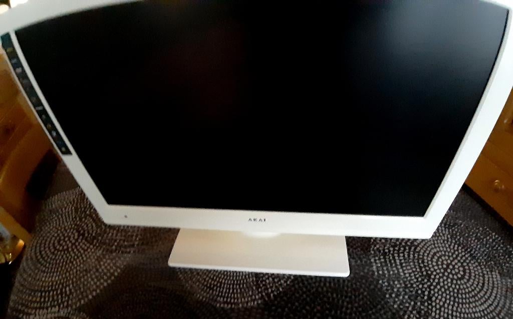 AKAI tv, led met geïntegreerde dvd, USB-scherm.22", LED, Zo goed als nieuw, 40 tot 60 cm, Full HD (1080p)