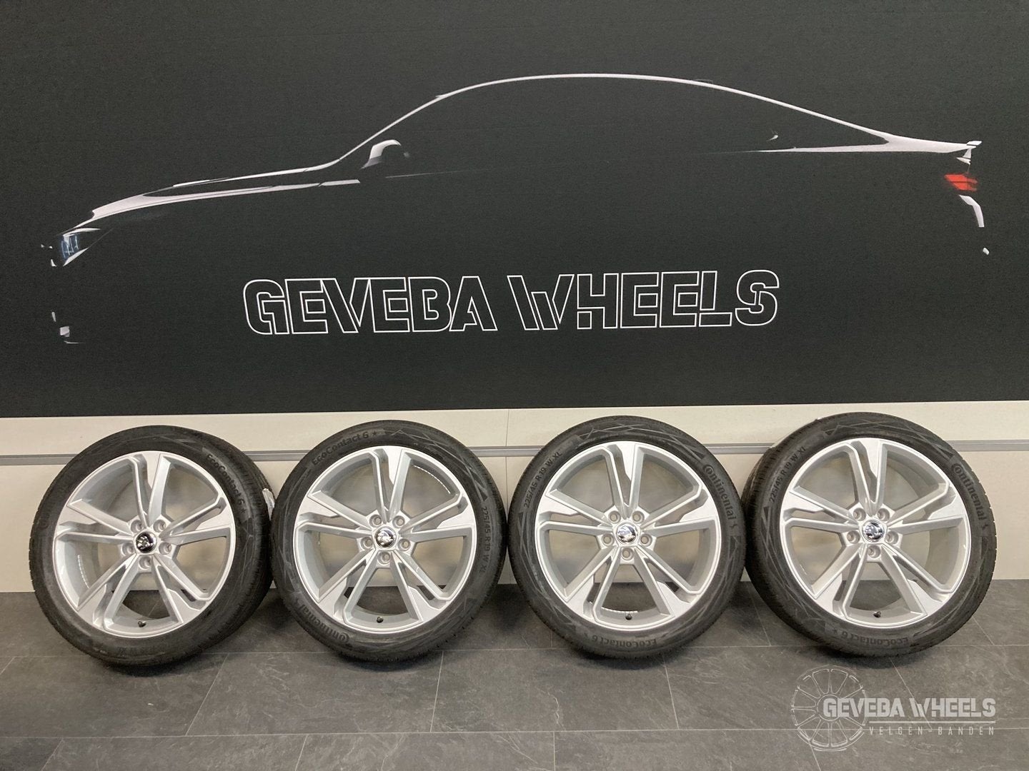 19” originele Skoda Karoq (4x4 / Seat Ateca velgen + banden, Autos : Pièces & Accessoires, Pneus et Jantes, Véhicule de tourisme