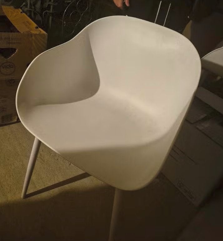 4 scandinavische kuipstoelen designlook voor een prikkie!, Ophalen, Scandinavisch, minimalistisch, Kunststof, Gebruikt