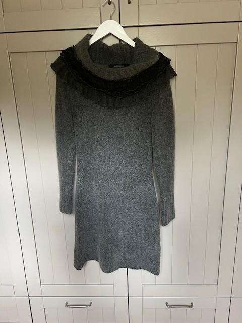 Stijlvolle donkergrijze jurk van La Fée Maraboutée, Kleding | Dames, Jurken, Ophalen, Zo goed als nieuw, Knielengte, Maat 36 (S)