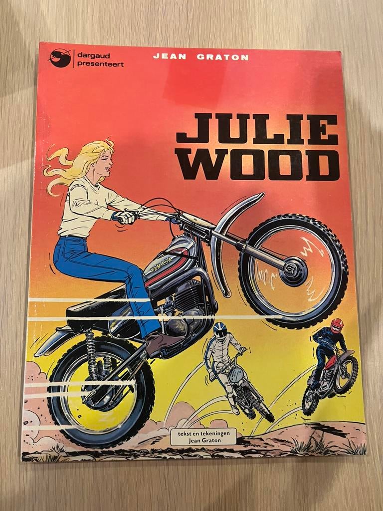 Julie Wood - 1, Boeken, Stripverhalen, Eén stripboek, Ophalen of Verzenden, Gelezen